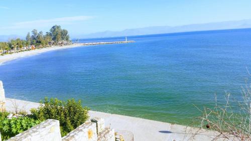Kiveri Apartment | Seafront apartment in Kiveri, near Nafplion.