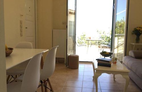 Kiveri Apartment | Seafront apartment in Kiveri, near Nafplion.