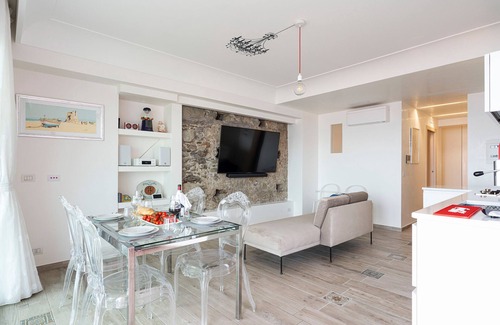 Letojanni Apartment | Seafront apartment with terrace in Letojanni, Sicily