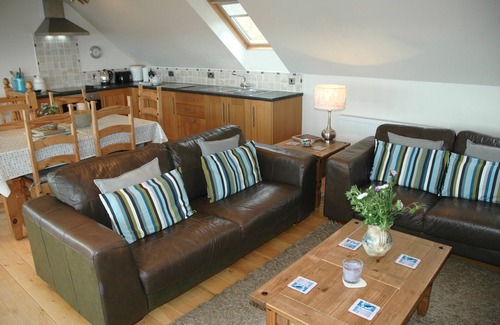Kilrenny House | Seafront Cottage With Stunning Panoramic Sea Views And Complimentary Wifi