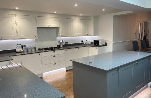 Folkestone House | Seafront folkestone Sandgate channel tunnel - 5 star property Sleeps 16