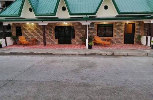 Bayawan City House | Seafront fully furnished beach house