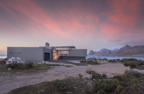 Pringle Bay House | Seafront home with breathtaking views. Cape Town tourist attractions nearby