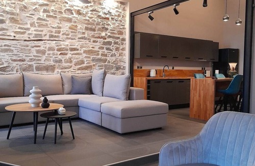 Kato Gatzea House | Seafront Karma Luxury - An Escape From Reality