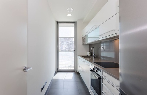 Diagonal Mar i el Front Maritim del Poblenou Apartment | Seafront luxe with terrace and pool I