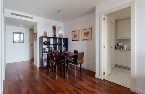 Diagonal Mar i el Front Maritim del Poblenou Apartment | Seafront luxe with terrace and pool II