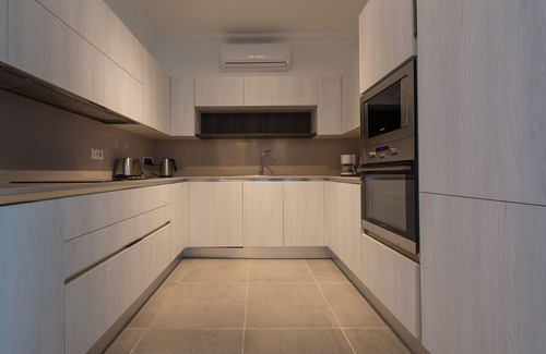 Sliema Apartment | Seafront Luxury Apartment Incl Pool