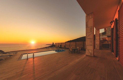 Porto Koukla Villa | SeaFront Stone Villa with private access to the Beach
