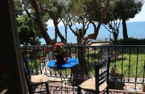 Elia Apartment | Seafront Studio Akti Elia