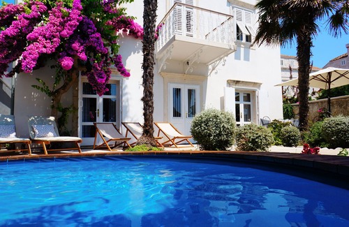 Orebic Villa | Seafront Villa Agnes, old captains house, beachfront villa with private pool