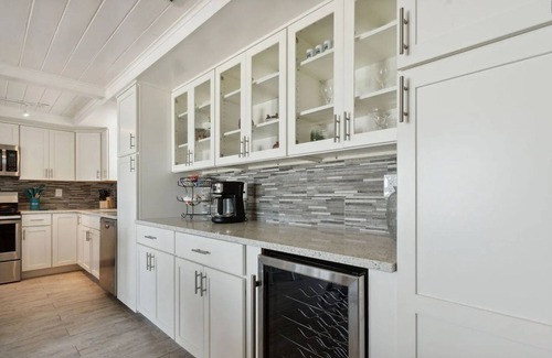 Vilano Beach House | "Seaglass Cottage" - Direct Oceanfront, Vilano beach access near St. Augustine
