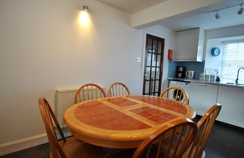 Pittenweem Cottage | Seaglass Cottage-family friendly home in East Neuk