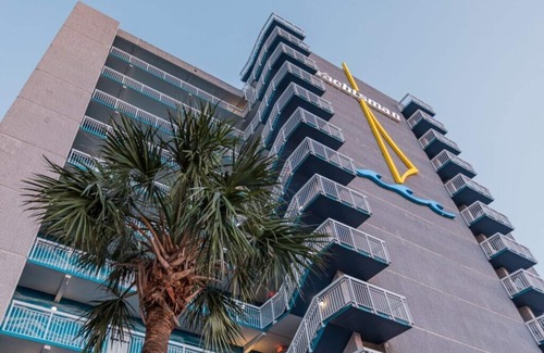 Downtown Myrtle Beach Condo | SeaGlass Tower™ - 1 Bedroom Standard -Limited View