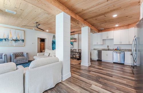 Seawalk Circle House | Seagrove, Amazing Gulf Views, Great Beach Access, Heated Pool, Pup Friendlyn