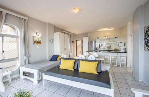Margate Beach Apartment | Seagull 101