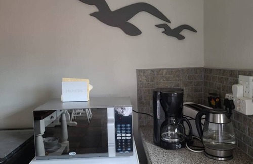 Port Shepstone House | Seagulls Beach House is a stylish, pet friendly, 4 bedroom, self catering home.