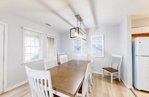 Buxton House | Seahorse #18A-CAC