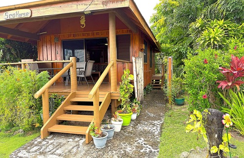 Savusavu Apartment | Seahorse Bungalow - Truly beachfront, unobstructed ocean view, private, clean