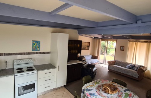 Goon Nure House | Seahorse Cottage - Loch Sport - Gippsland Lakes