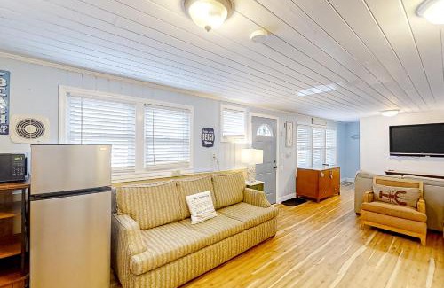 Cherry Grove Beach House | Seahorse Serenity