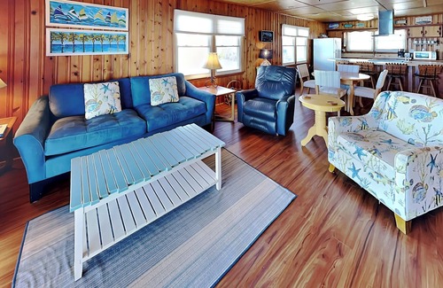 Topsail Beach House | Seahorse Sound | Soundfront + Dock, Gorgeous Views