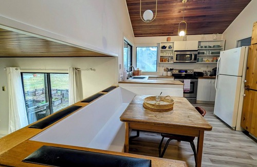 Courtenay House | Seal Bay Guest House: Cozy comfort, trails to explore, and space to relax.
