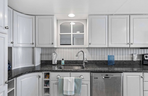 Midtown Ocean City House | Seal Beach 2 Summary: