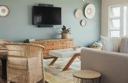 Cape Saint Francis Hotel | Seal Point Lighthouse