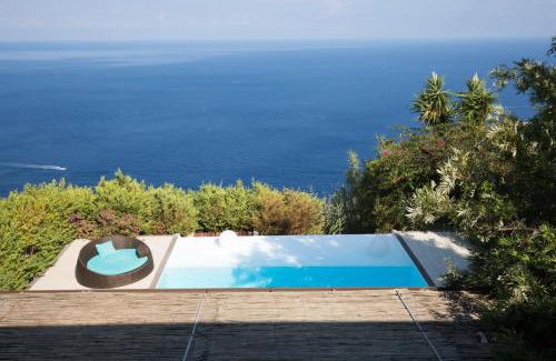 Lipari Villa | Sealight Villa Lipari - Vista e Piscina