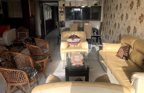Dadar Apartment | Sealink view Apartment next to Hinduja Hospital
