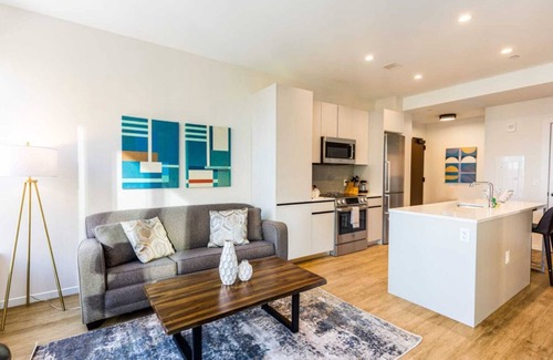 Seaport District Apartment | Seaport Apt with City Views and Pool