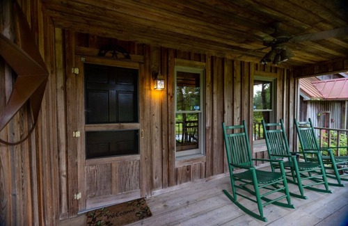 Searcy Cabin | Searcy Cabin on the Knoll