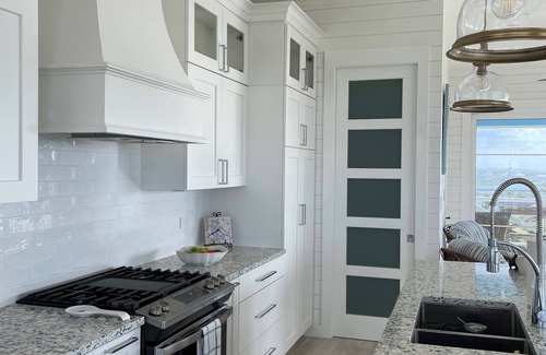 Hope Town House | SeaRenity Pool & Dock Slip W/Spectacular Views of the Atlantic & White Sound