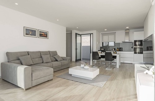 Arco da Calheta House | Searenity Vacations Home II, in the west of the Island