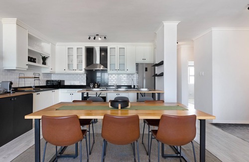 Strand Apartment | Searenity