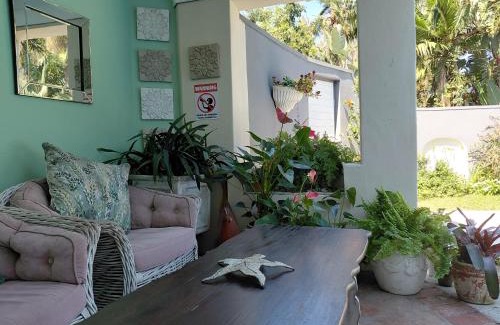 Umhlali Beach Bed & Breakfast | Searose Family Suite, Villa Roc Guesthouse, Salt Rock Ballito