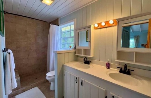 Marsh Harbour House | Seas The Day, Casuarina Point