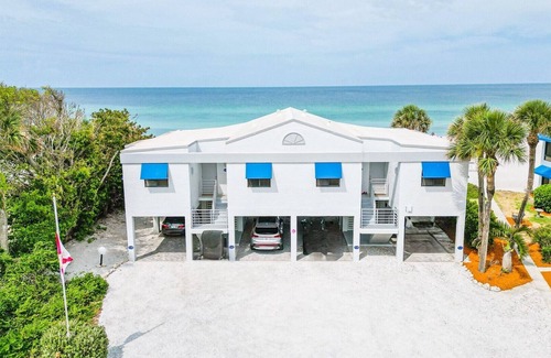 Longboat Key Condo | Seas the Day: Gulf-Front Bliss Awaits You!