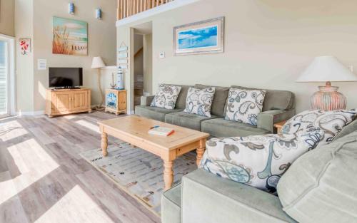 Lincoln City House | Seas the Day