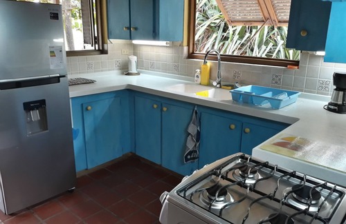 Inch Marlowe House | Seascape Beach House Tropical Holiday Cottage Surfers Point Barbados Oceanfront