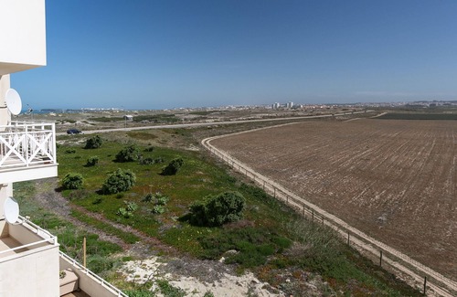 Peniche Apartment | Seascape Home & Cozy Baleal Beach