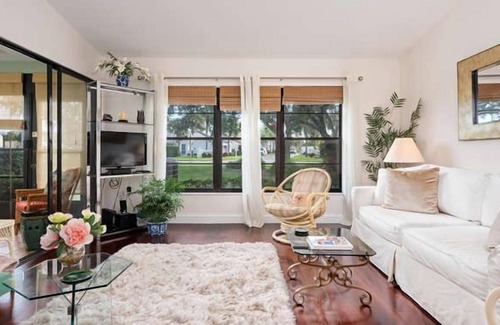 Venice Condo | Seascape: Home in Venice.
