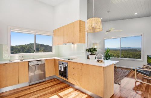 Way Way House | Seascape Scotts Head