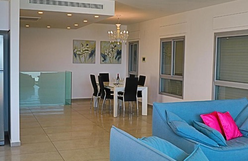 Netanya Villa | SeaScape Terraces Netanya