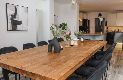 Muston Cottage | Seascape Villa