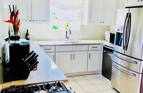 Inch Marlowe Villa | Seascape villa near Long Beach: 3-4 bedrooms, 300mbps WIFI. Surfing nearby!
