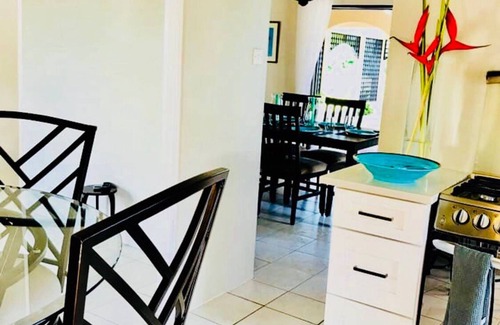 Inch Marlowe Villa | Seascape villa near Long Beach: 3-4 bedrooms, 300mbps WIFI. Surfing nearby!