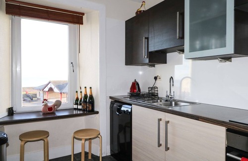 Lossiemouth Cottage | SEASCAPE, with open fire in Lossiemouth