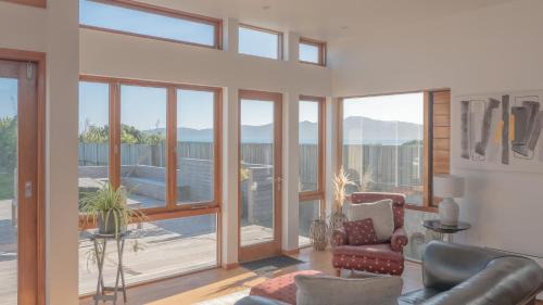 Raumati South House | Seascapes Beachouse