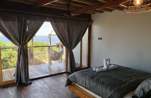 Bira Hotel | Seascapes Bira